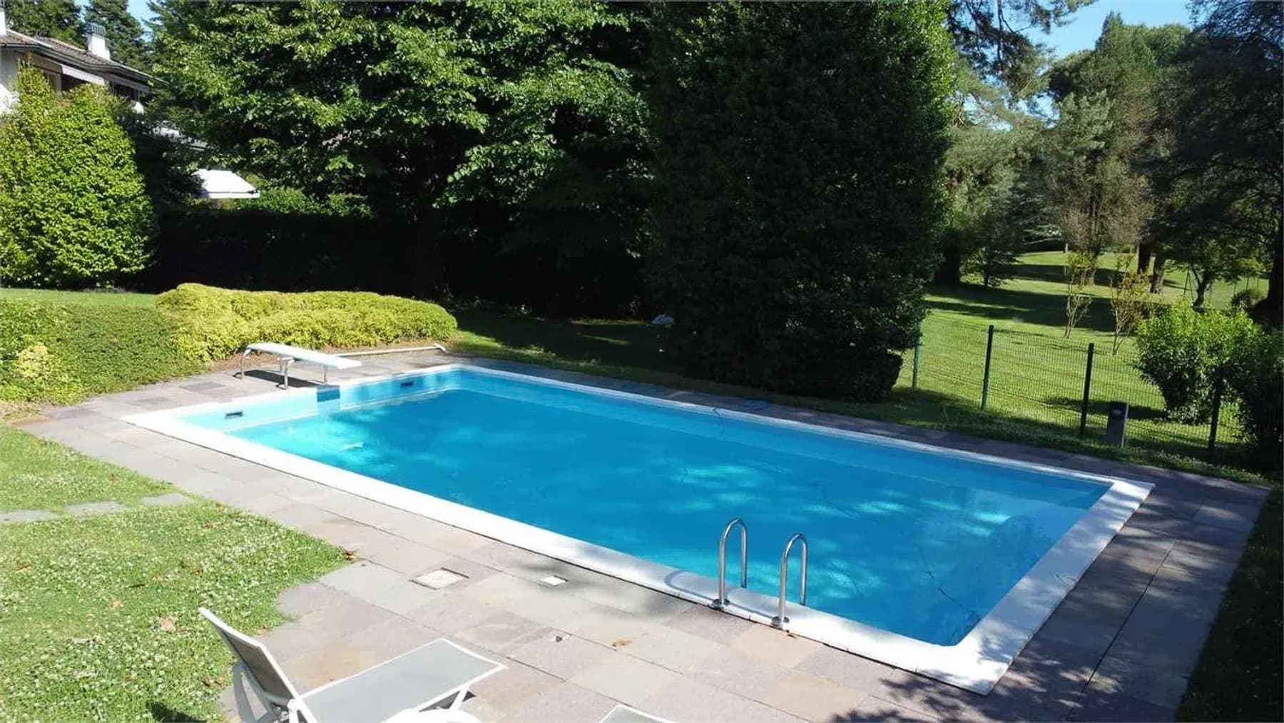 Villa di prestigio a Carimate con piscina e parco privato