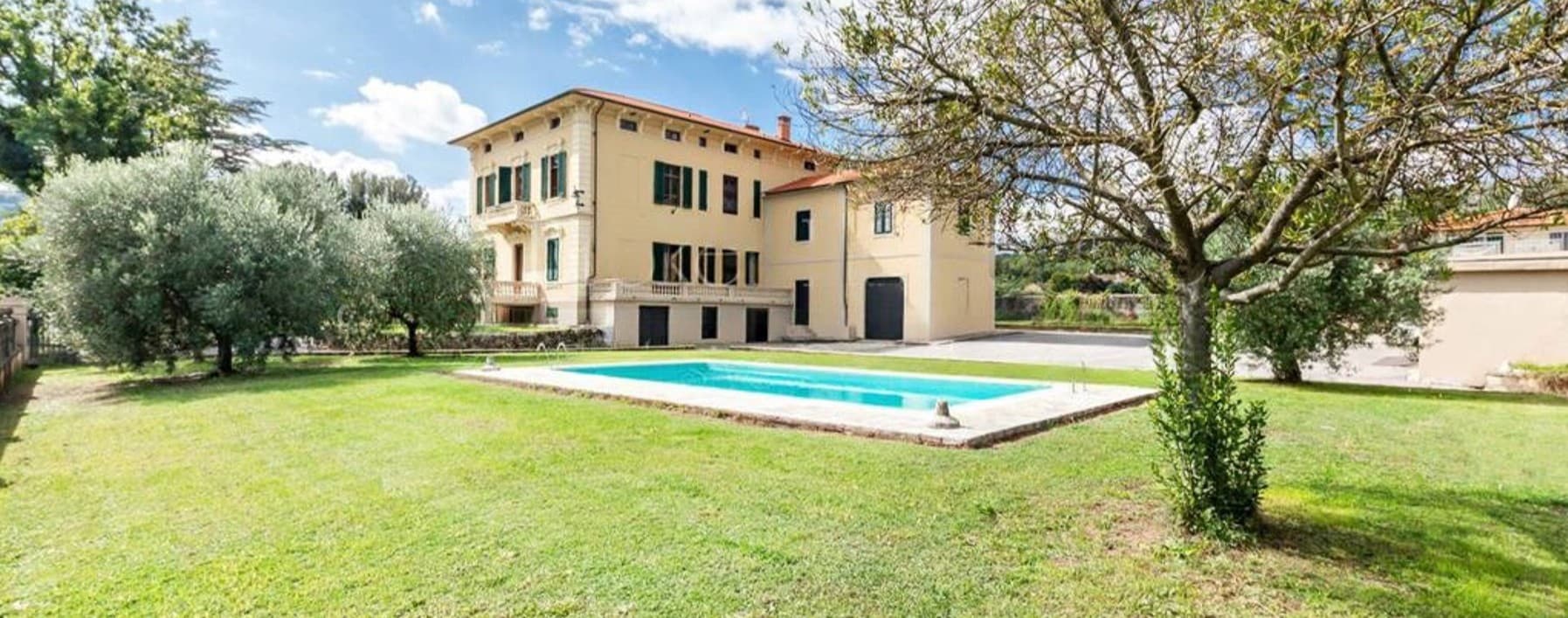 Villa storica con tenuta in vendita a Lucca, Toscana