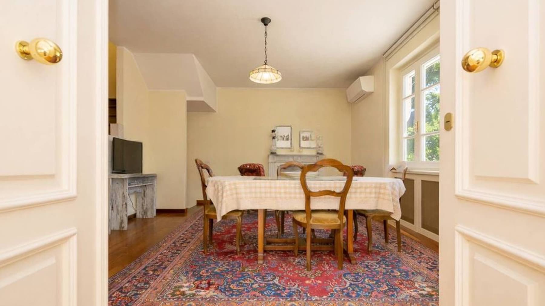 Villa panoramica con piscina in Versilia, Camaiore