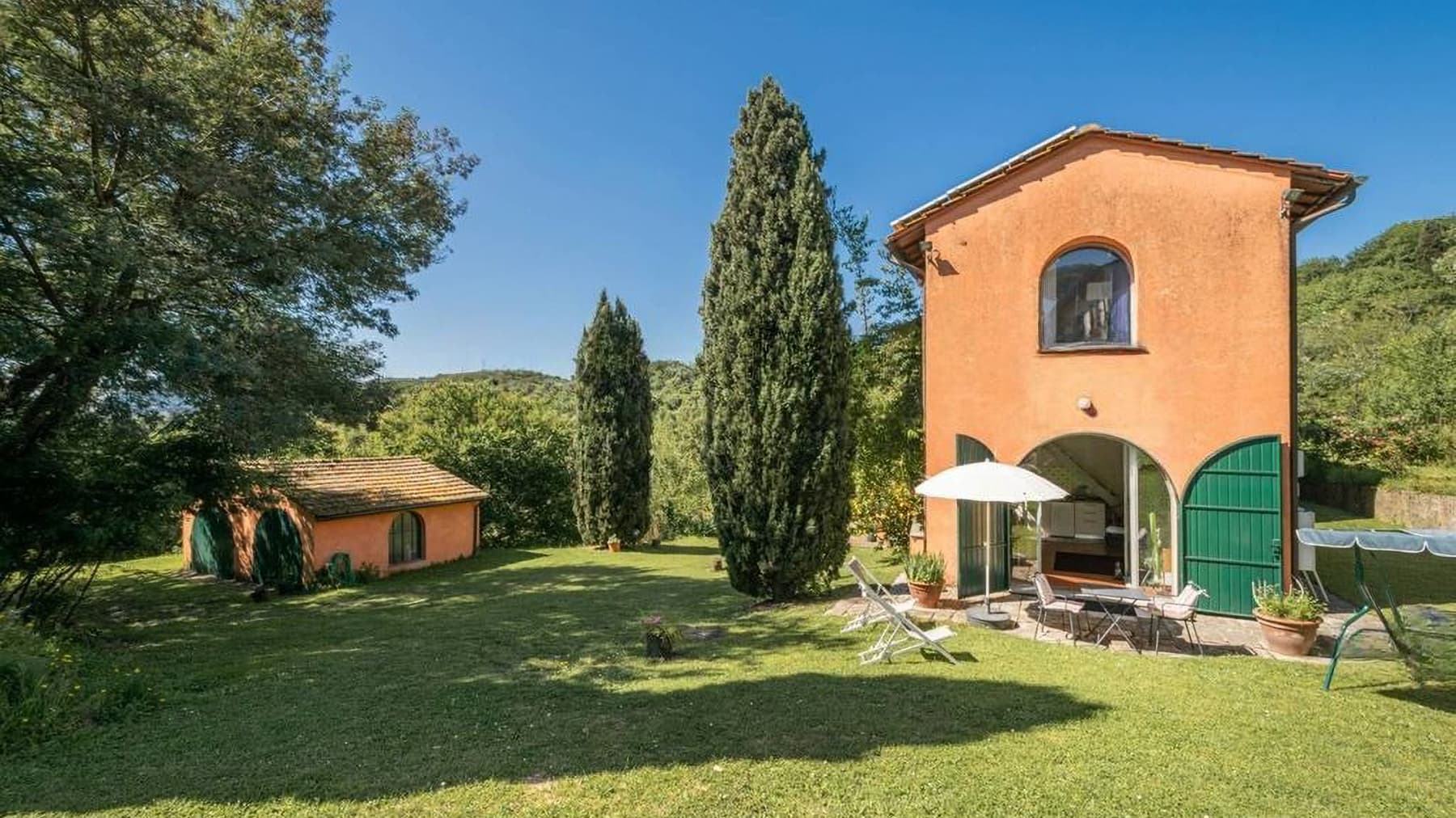 Villa esclusiva a Vecchiano, cuore della Toscana