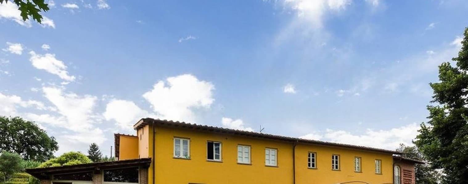 Villa storica con piscina sulle colline di Lucca