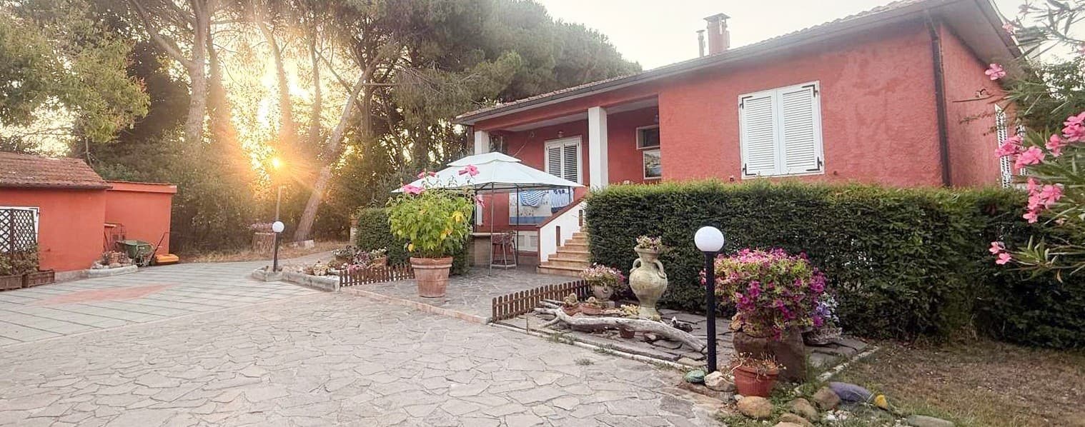 Casale a Scarlino: oasi di pace nella campagna toscana