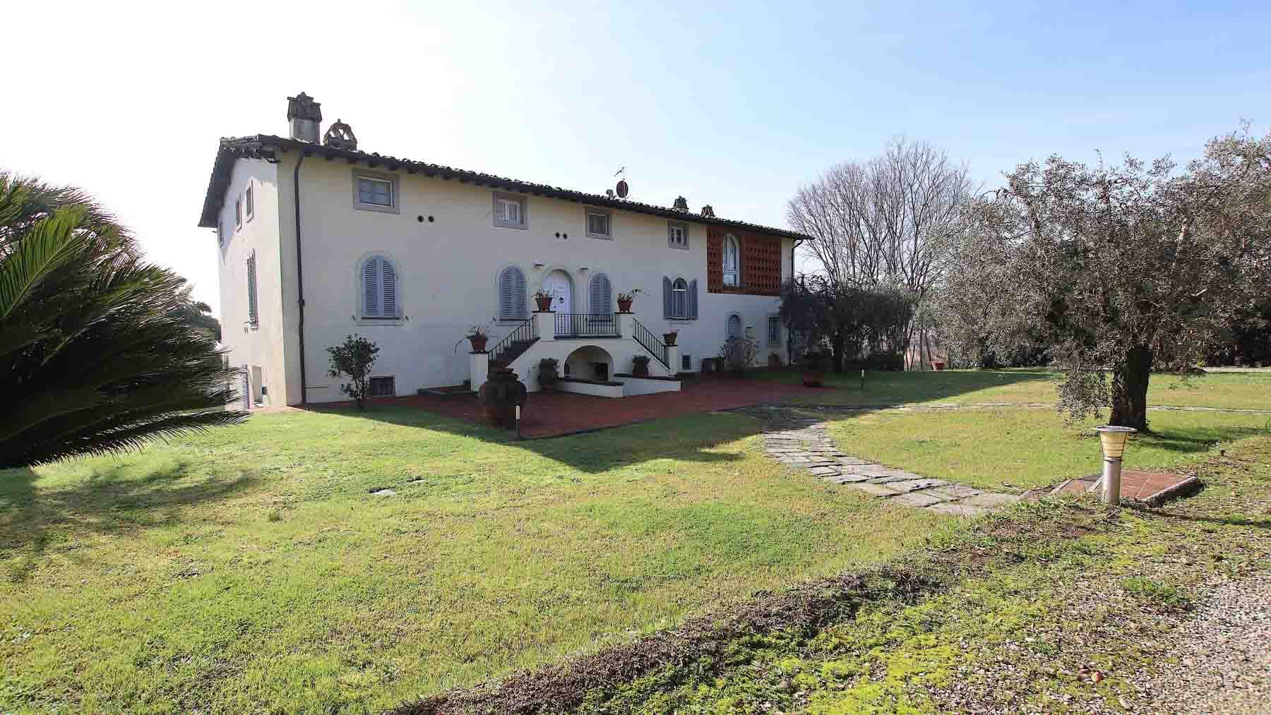 Charming Villa in Lucca, Tuscany