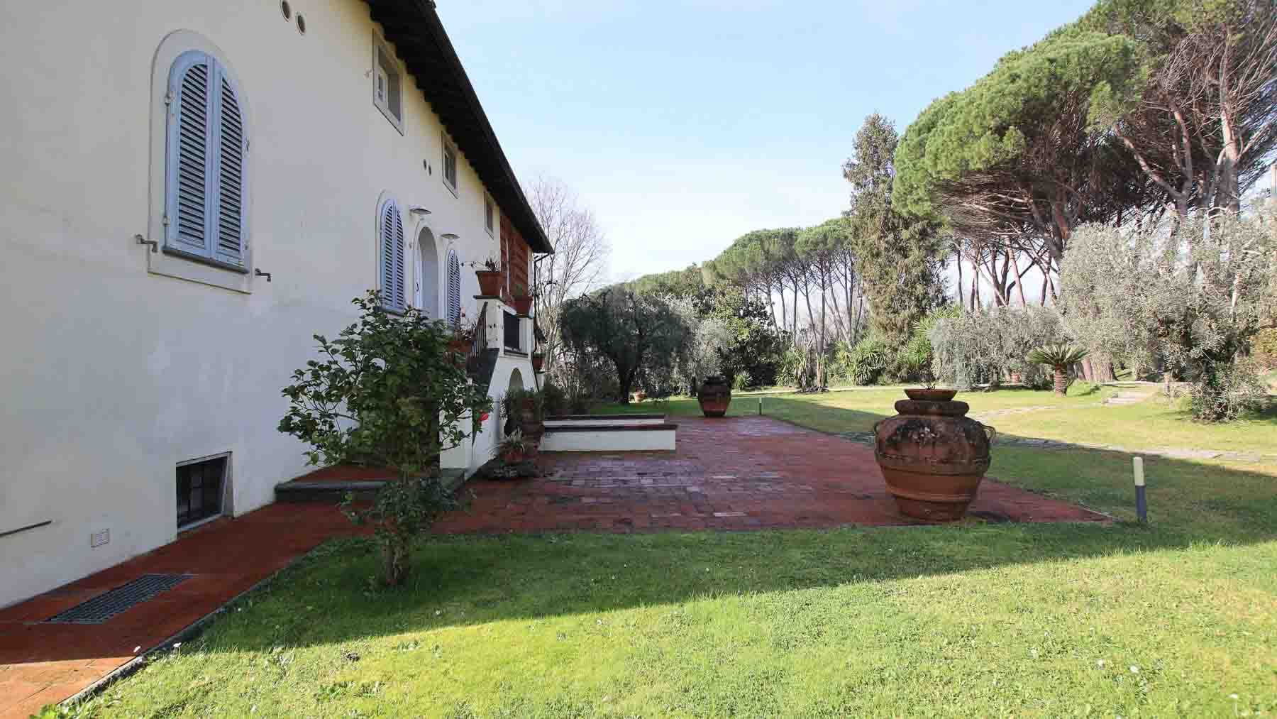 Charming Villa in Lucca, Tuscany