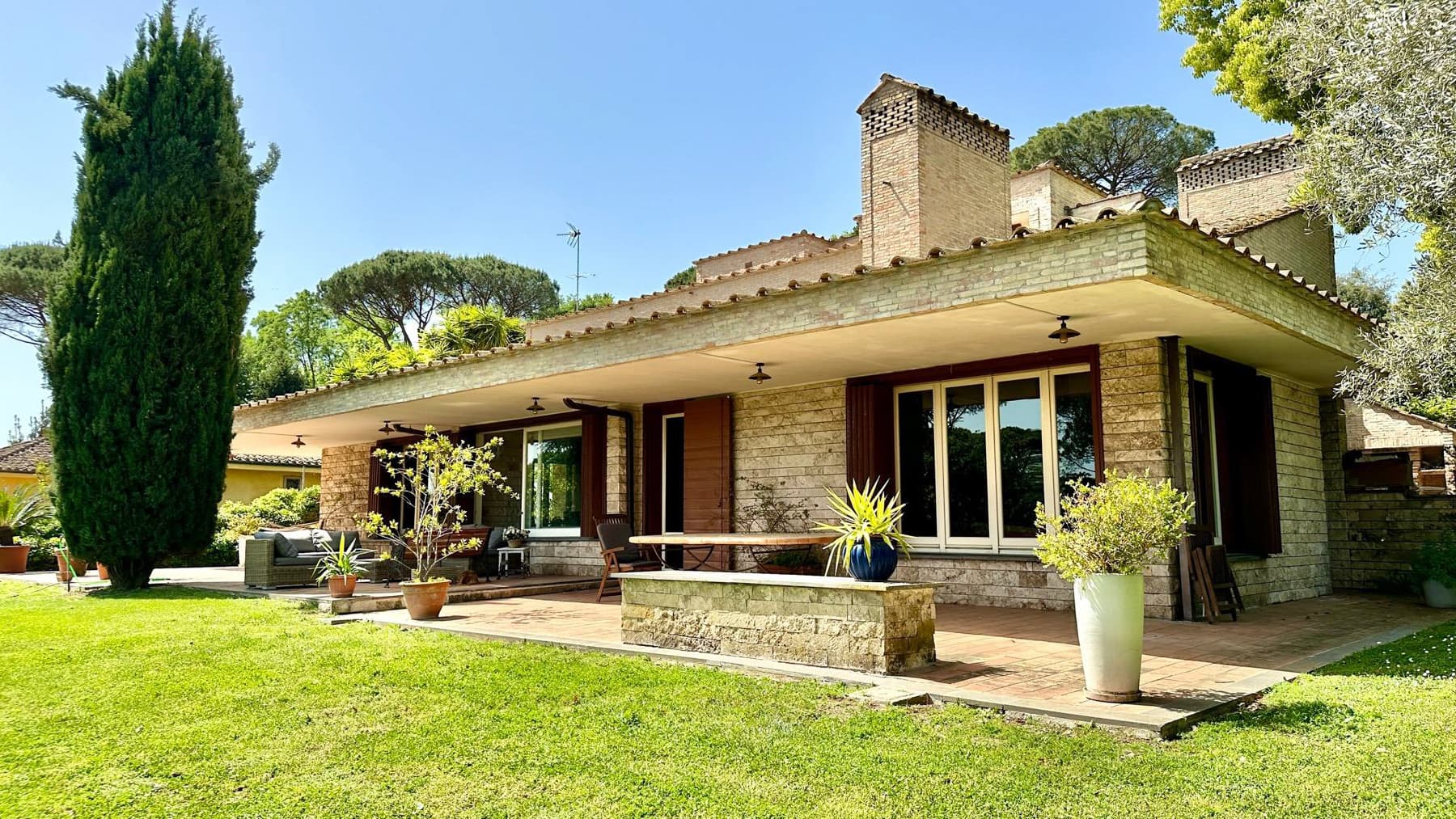 Villa esclusiva nell'Olgiata, Roma: privacy e panorama