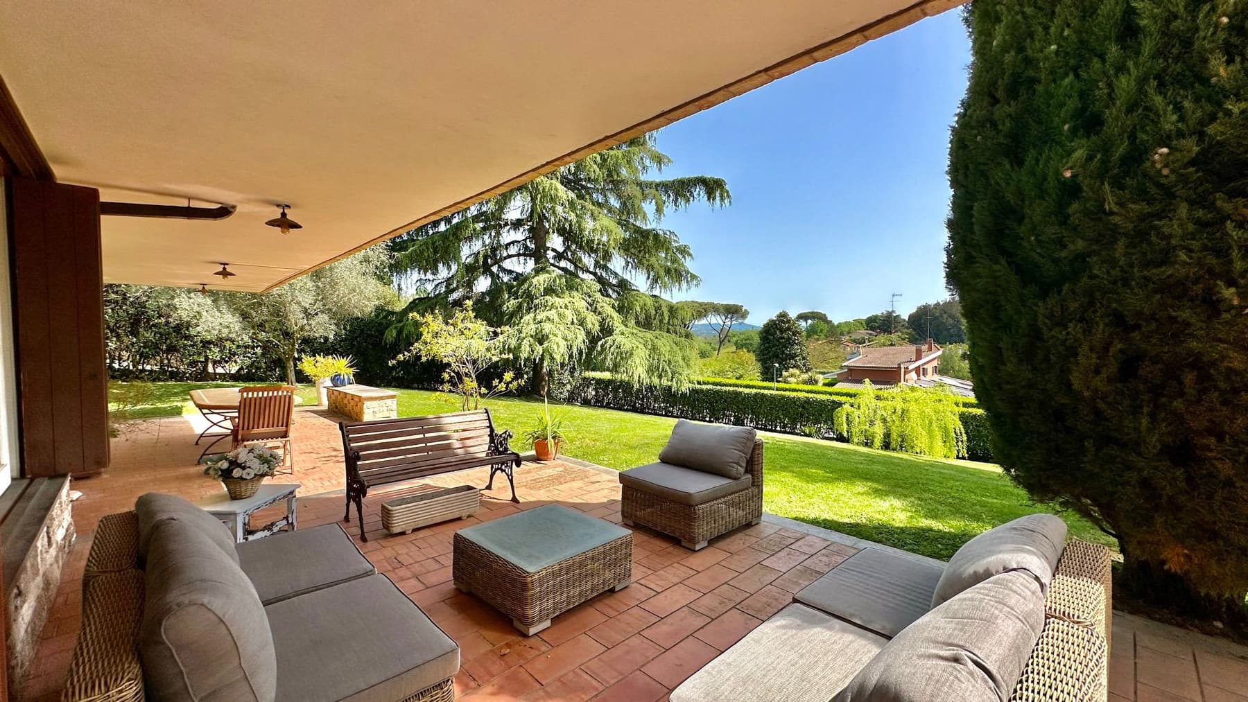 Villa esclusiva nell'Olgiata, Roma: privacy e panorama