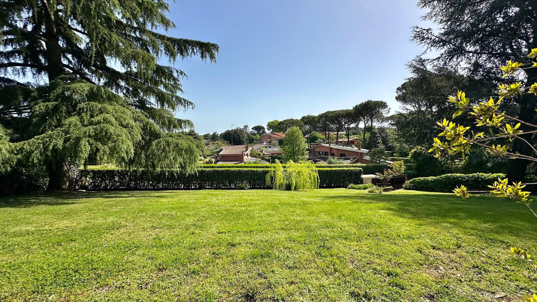 Villa esclusiva nell'Olgiata, Roma: privacy e panorama