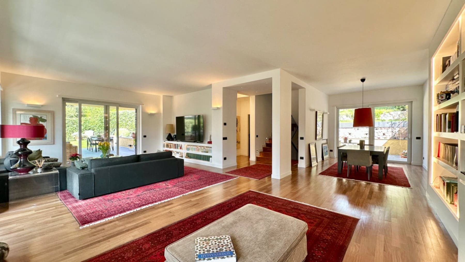 Renovated Villa in Prestigious Rome, Lazio Area