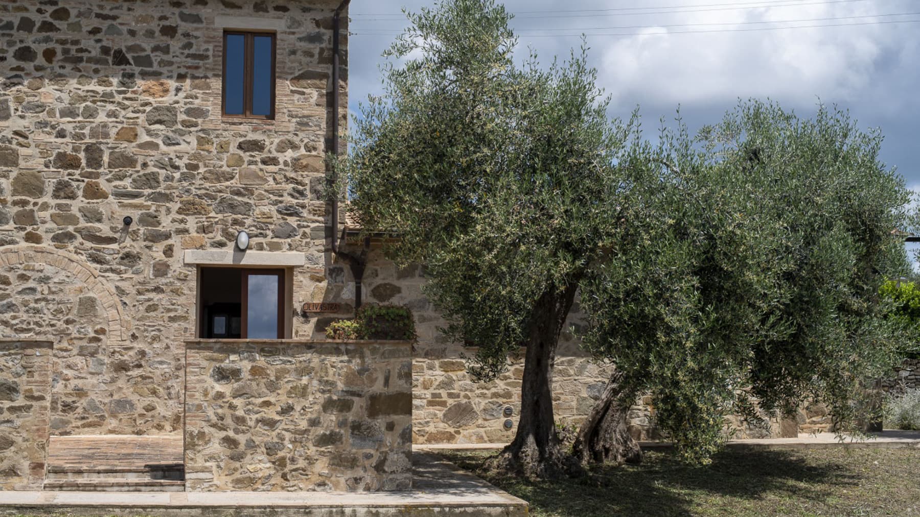 Rustic Country House in Tuscany's Val d'Orcia