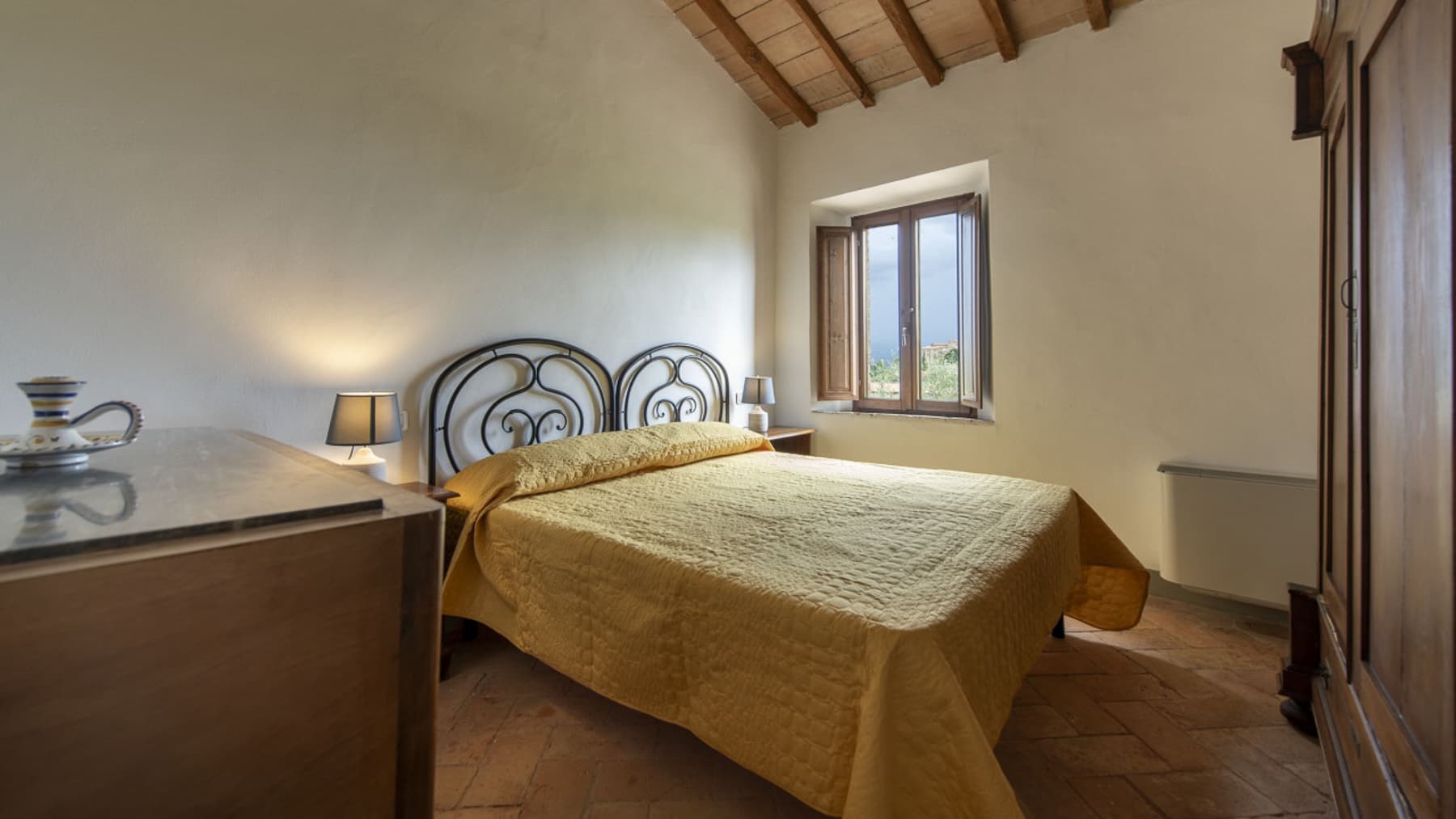 Rustic Country House in Tuscany's Val d'Orcia