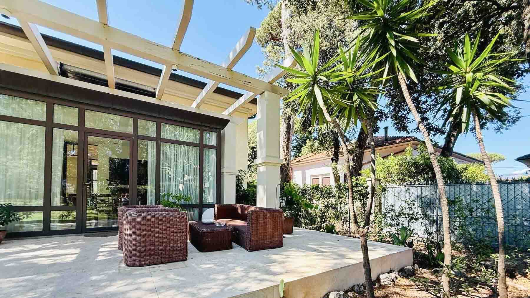Villa Belle Époque a Camaiore, Versilia, eleganza Liberty