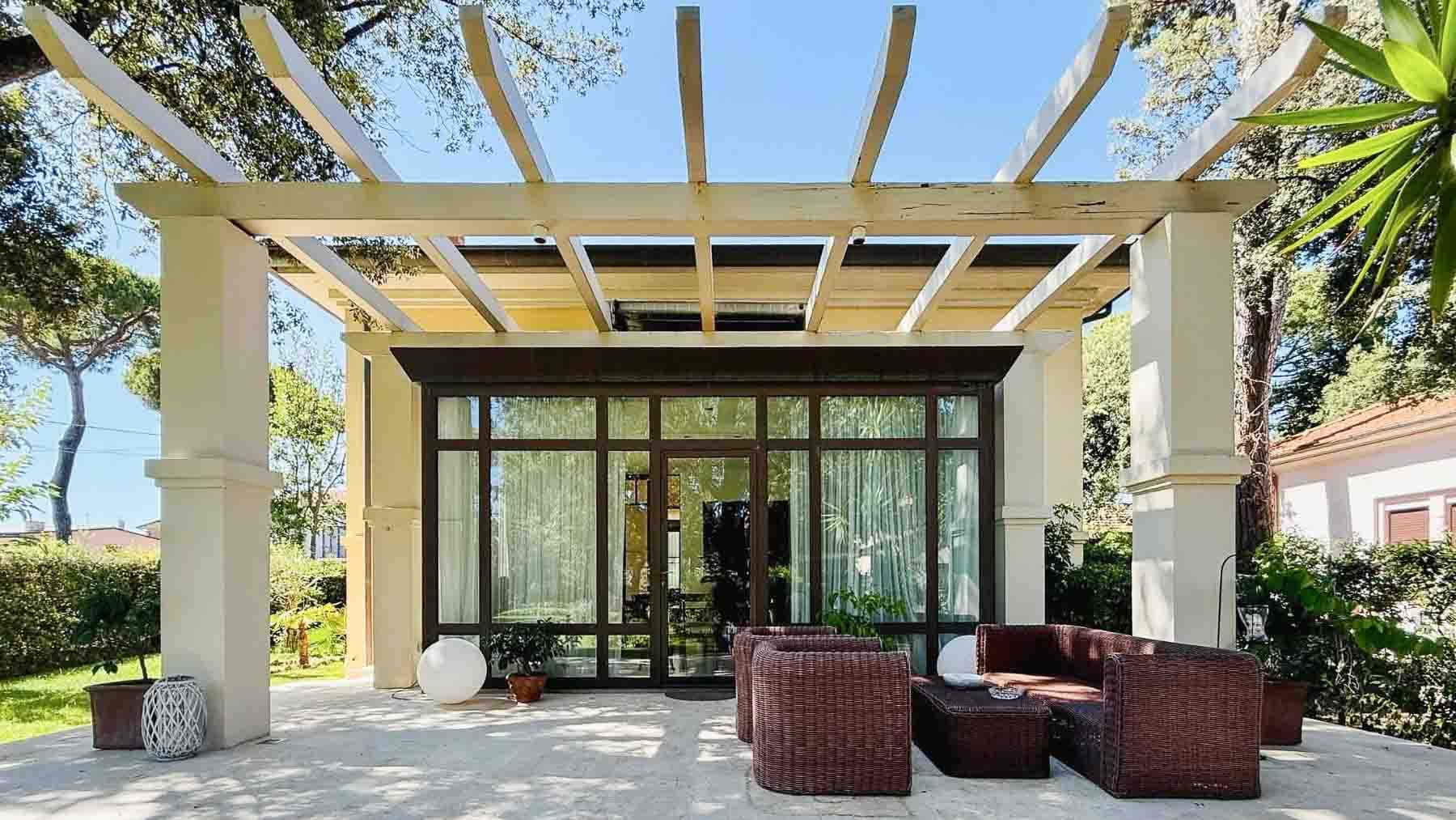 Villa Belle Époque a Camaiore, Versilia, eleganza Liberty