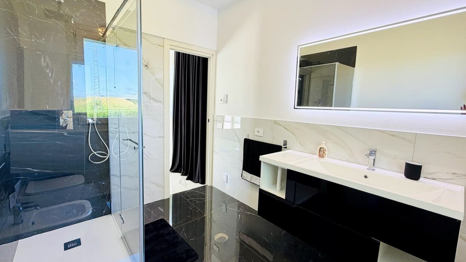 Villa in Pietrasanta, Tuscany's Versilia Charm