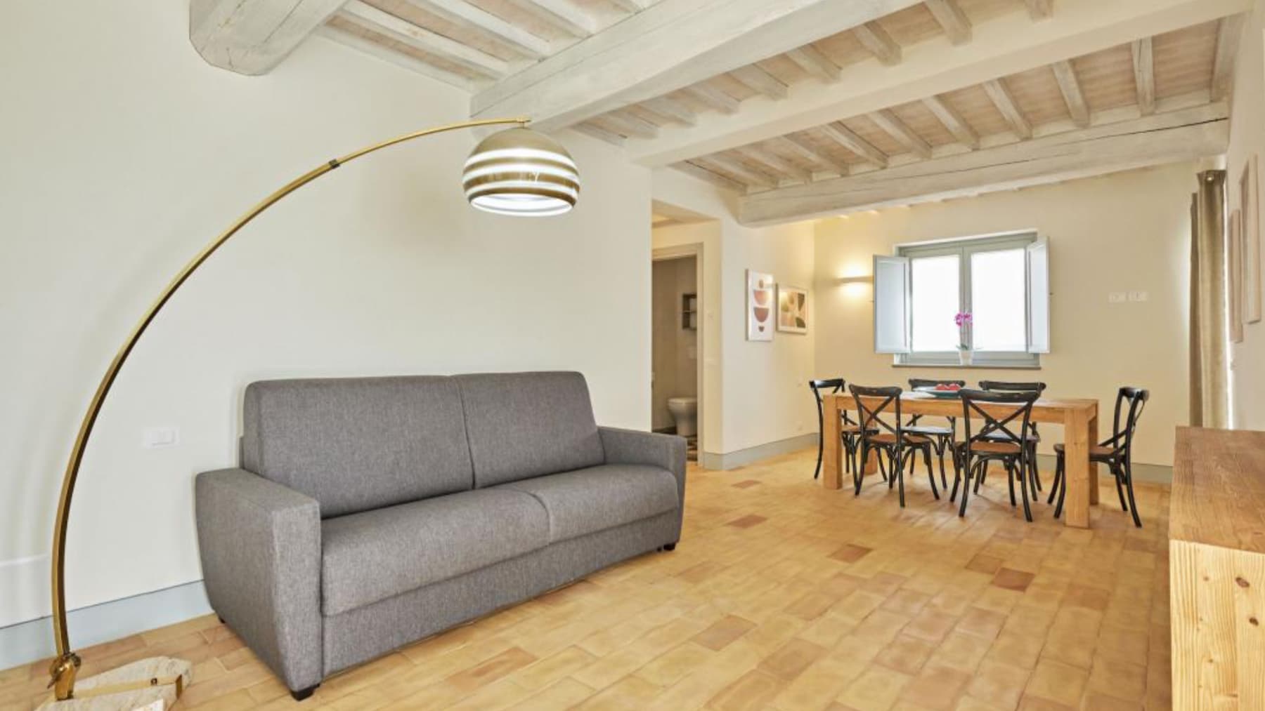 Villa moderna con piscina e uliveto a Cortona, Toscana