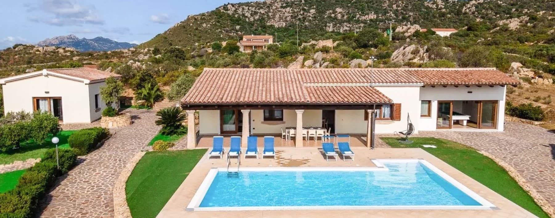 Villa esclusiva a Olbia, Sardegna: comfort e privacy