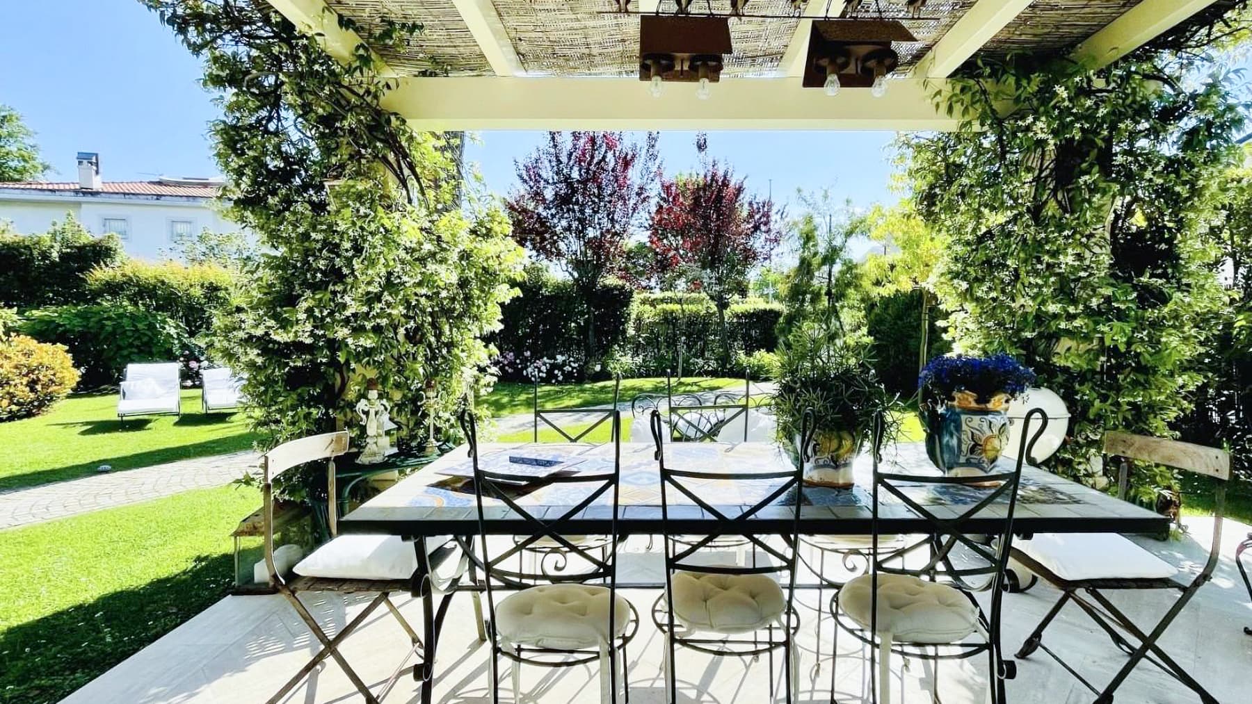 Elegant Villa in Forte dei Marmi, Tuscany