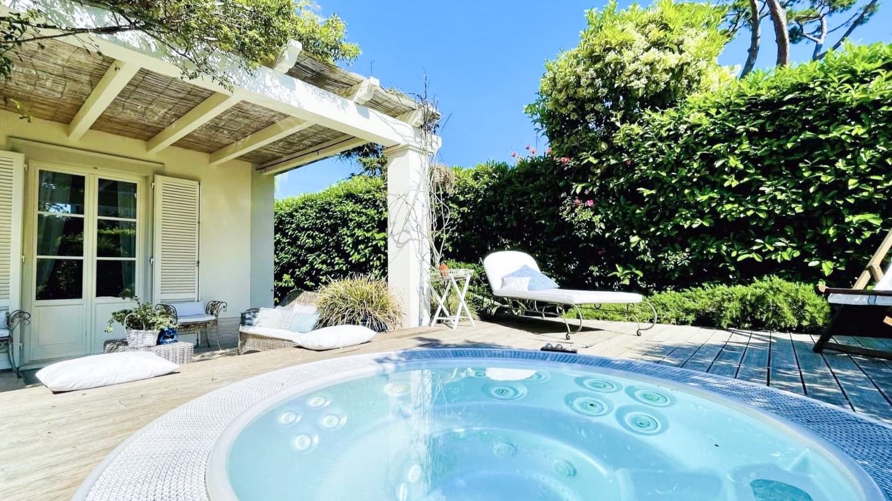 Elegant Villa in Forte dei Marmi, Tuscany