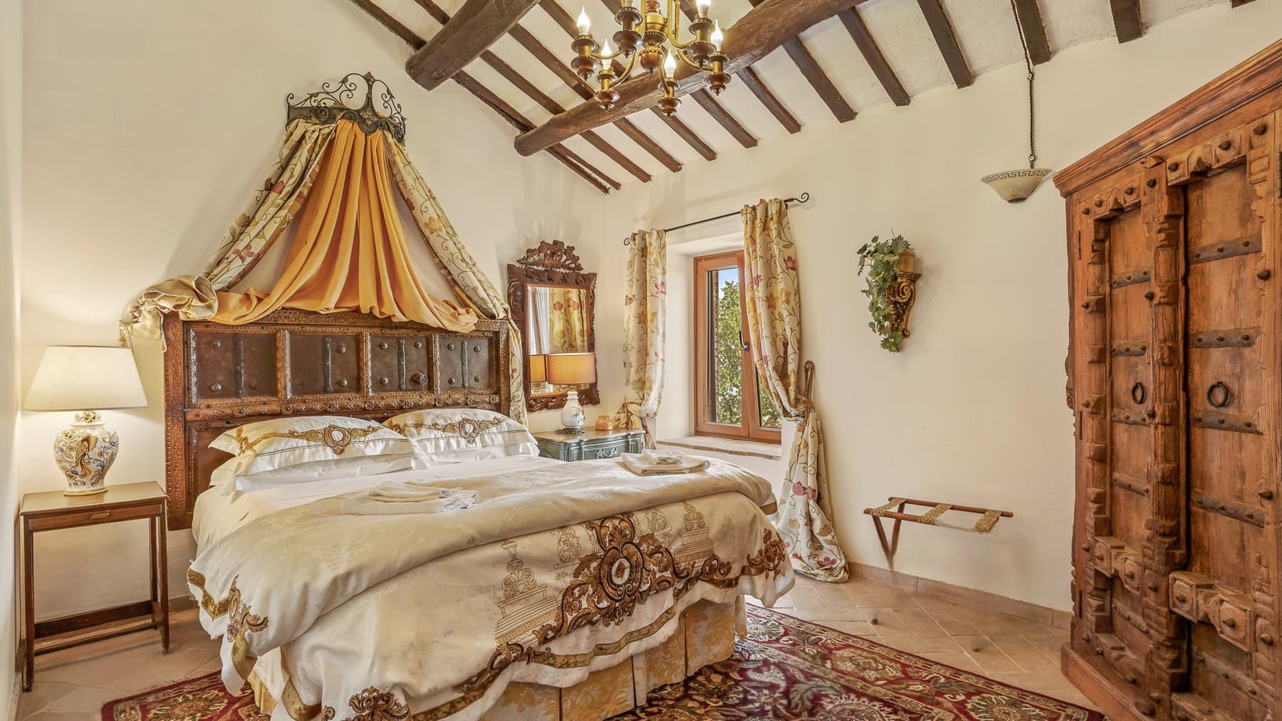Casale panoramico con piscina e parco ad Orvieto
