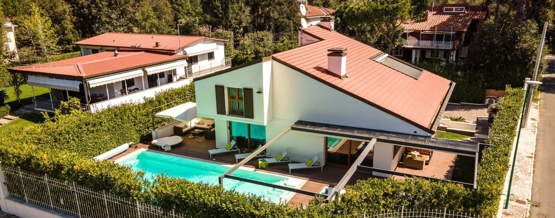 Villa elegante a Pisa, con piscina e giardino privato