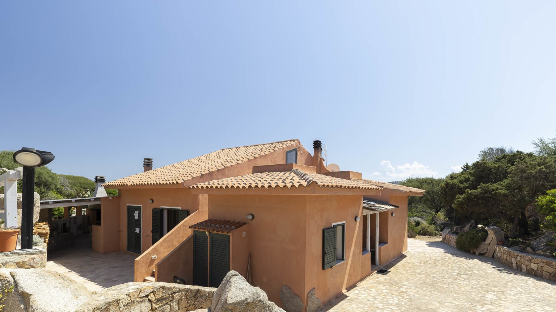 Detached House with Pool in Santa Reparata, Sardinia
