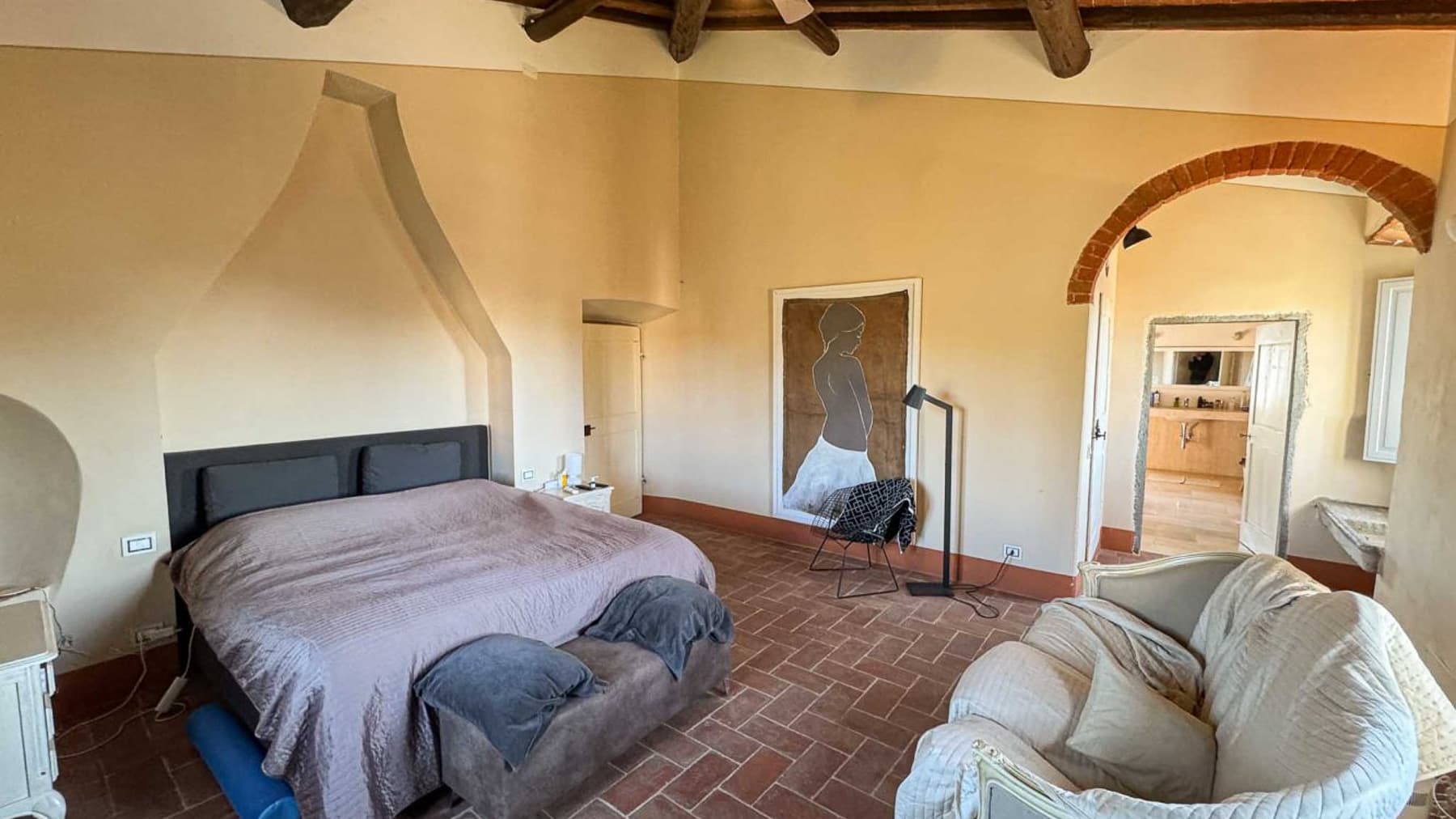 Villa di 367 m² tra gli ulivi in Toscana, vicino Cortona