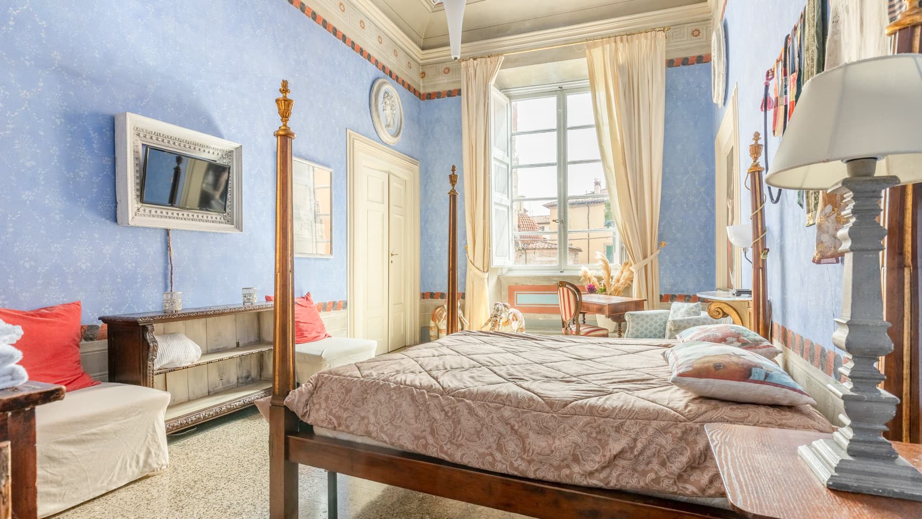 Charming Apartment in Lucca, Tuscany