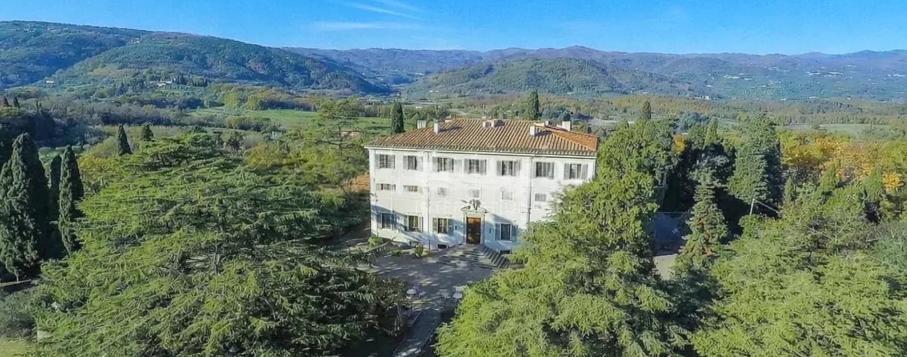 Villa storica sulle colline di Pistoia, Toscana