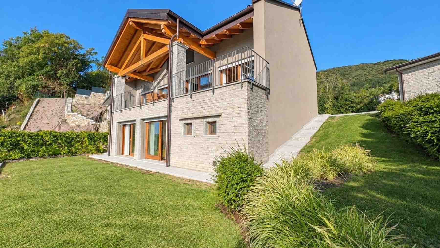Villa in Scenic Trarego Viggiona, Piedmont