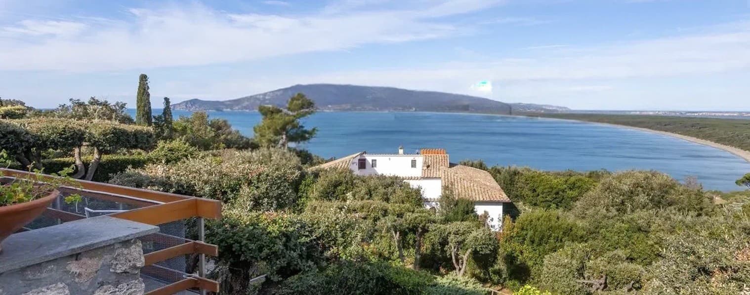 Apartment in Ansedonia, Tuscany