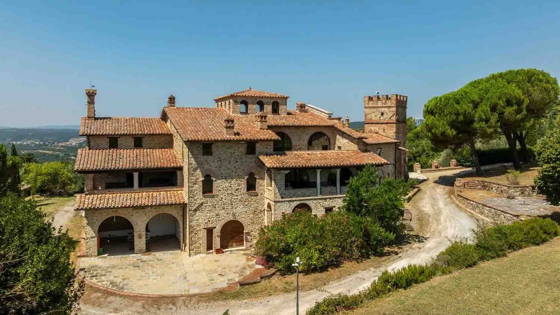 Rustic Country House in Charming Piegaro, Umbria