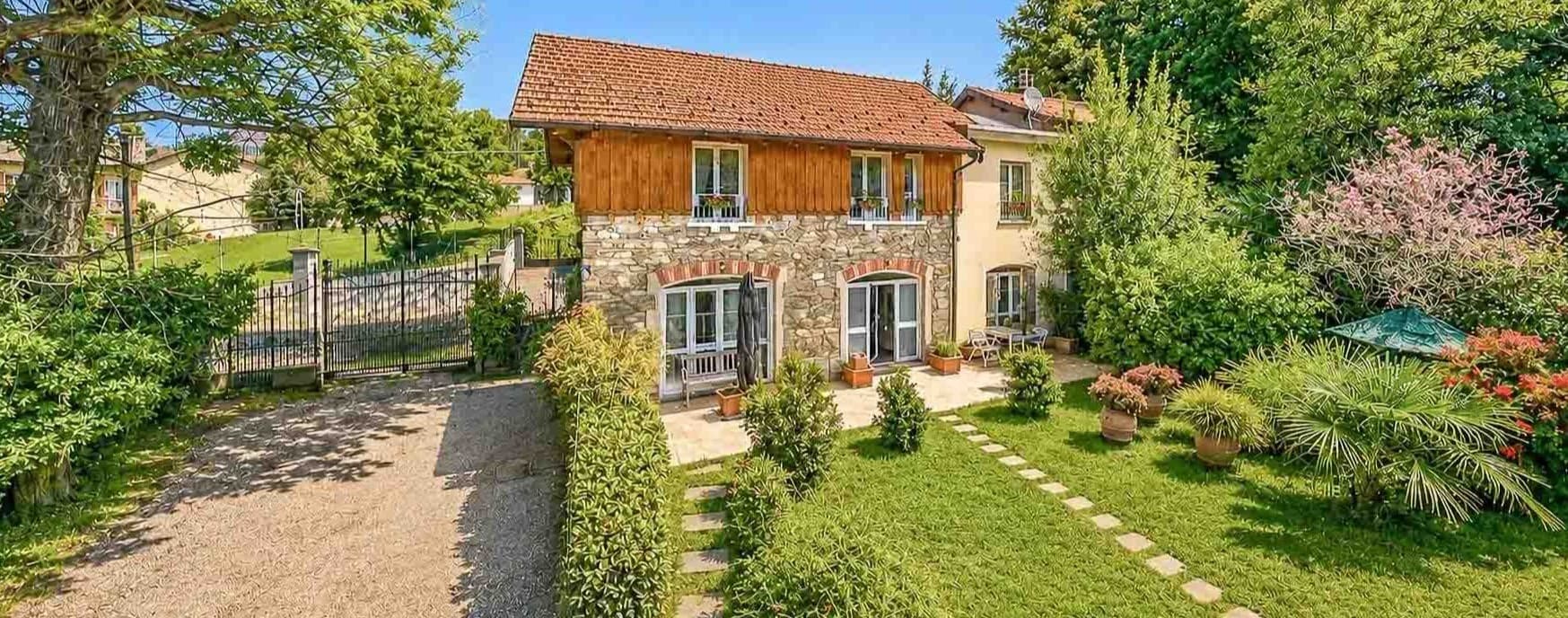 Charming Villa in Varese, Lombardy