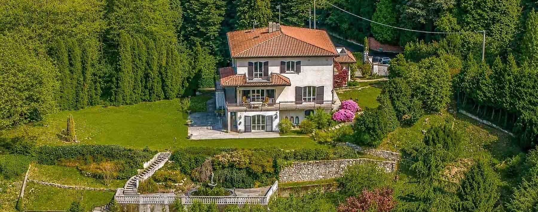 Villa in Leggiuno by Lake Maggiore, Lombardia
