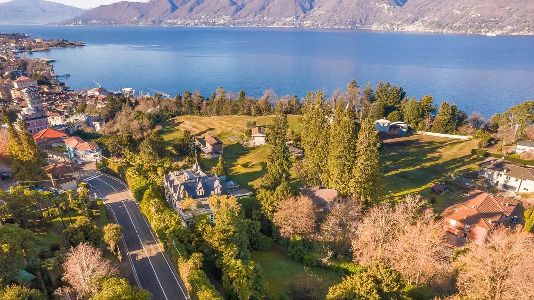 Charming Villa near Lago Maggiore, Luino, Lombardy