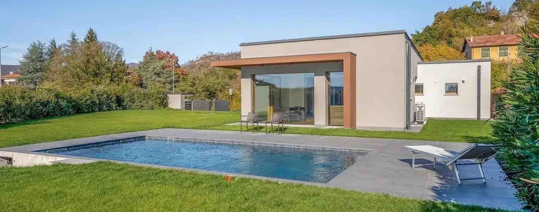 Villa in Angera, Lombardia Overlooking Lago Maggiore