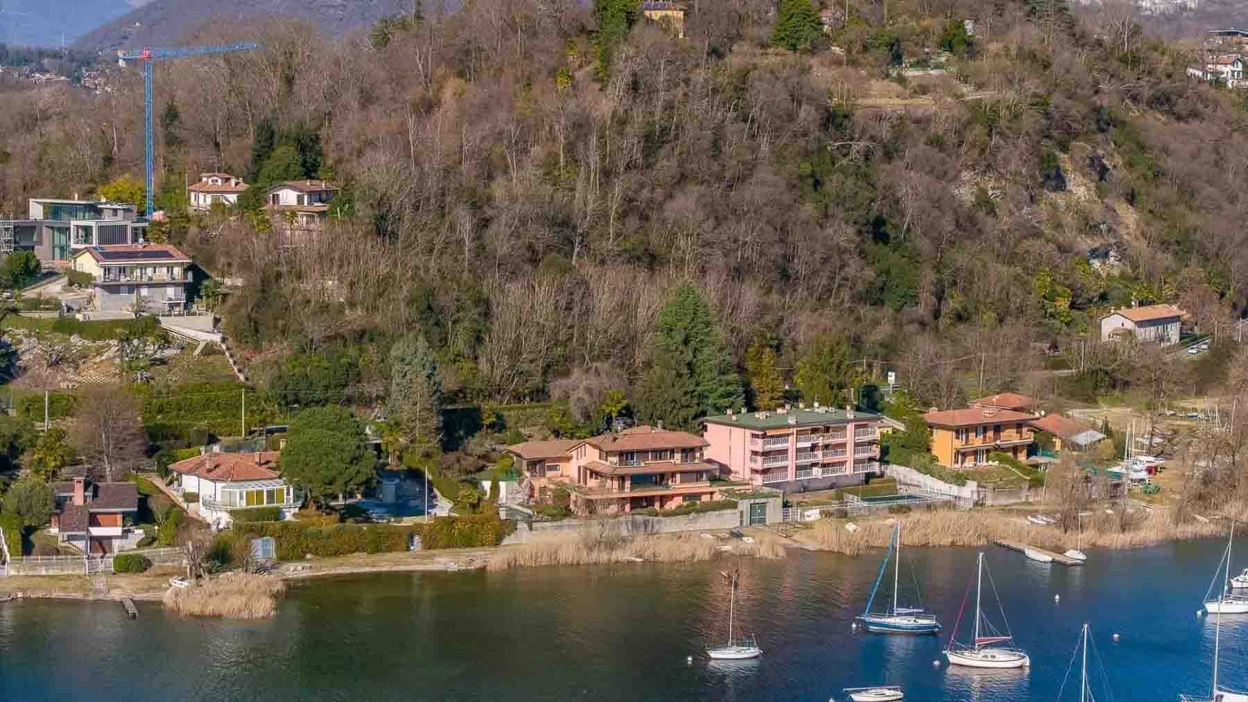 Charming Villa in Cantone, Lombardy