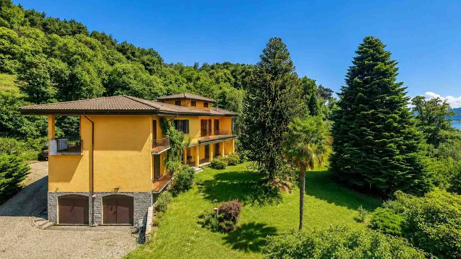 Charming Villa in Ranco, Lombardy