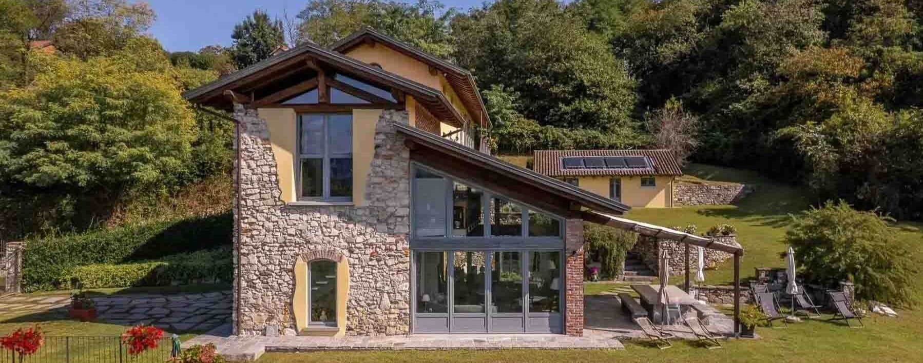 Casale ad Angera, charme sul Lago Maggiore