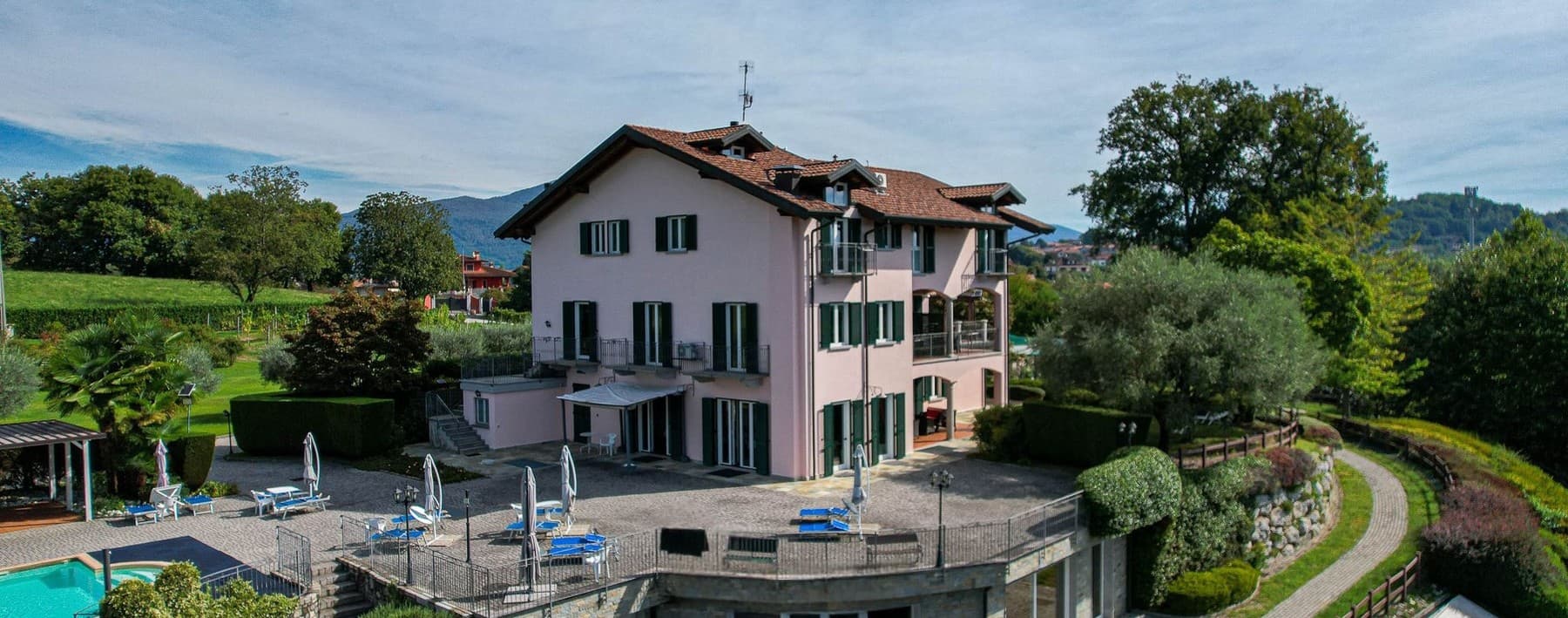 Villa esclusiva nel verde di Malgesso, Varese