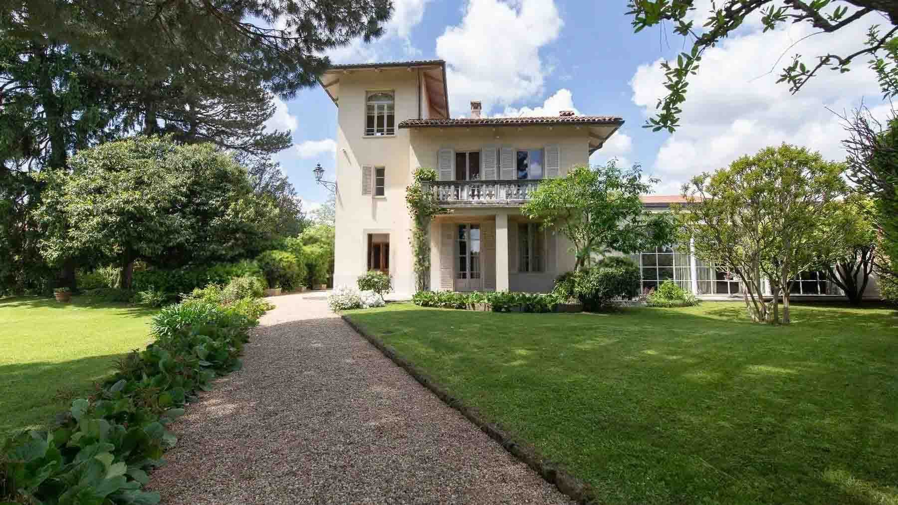 Charming Villa in Villarbasse, Piedmont