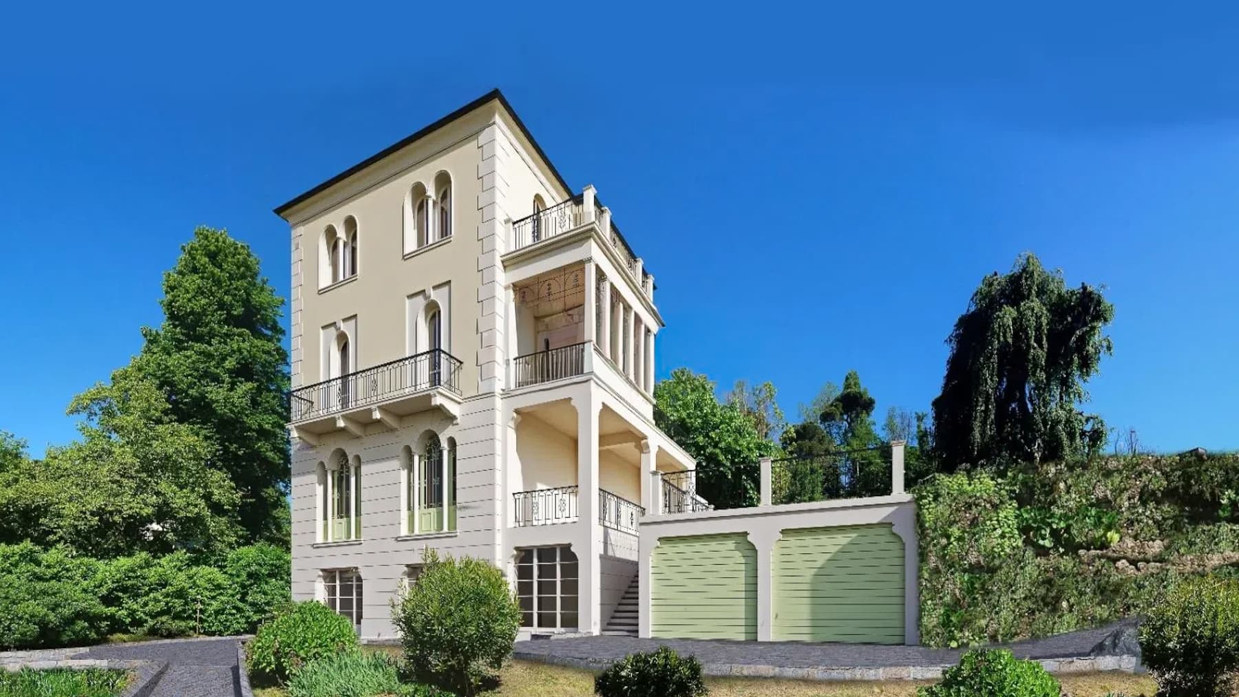 Charming Villa in Inverigo, Lombardy