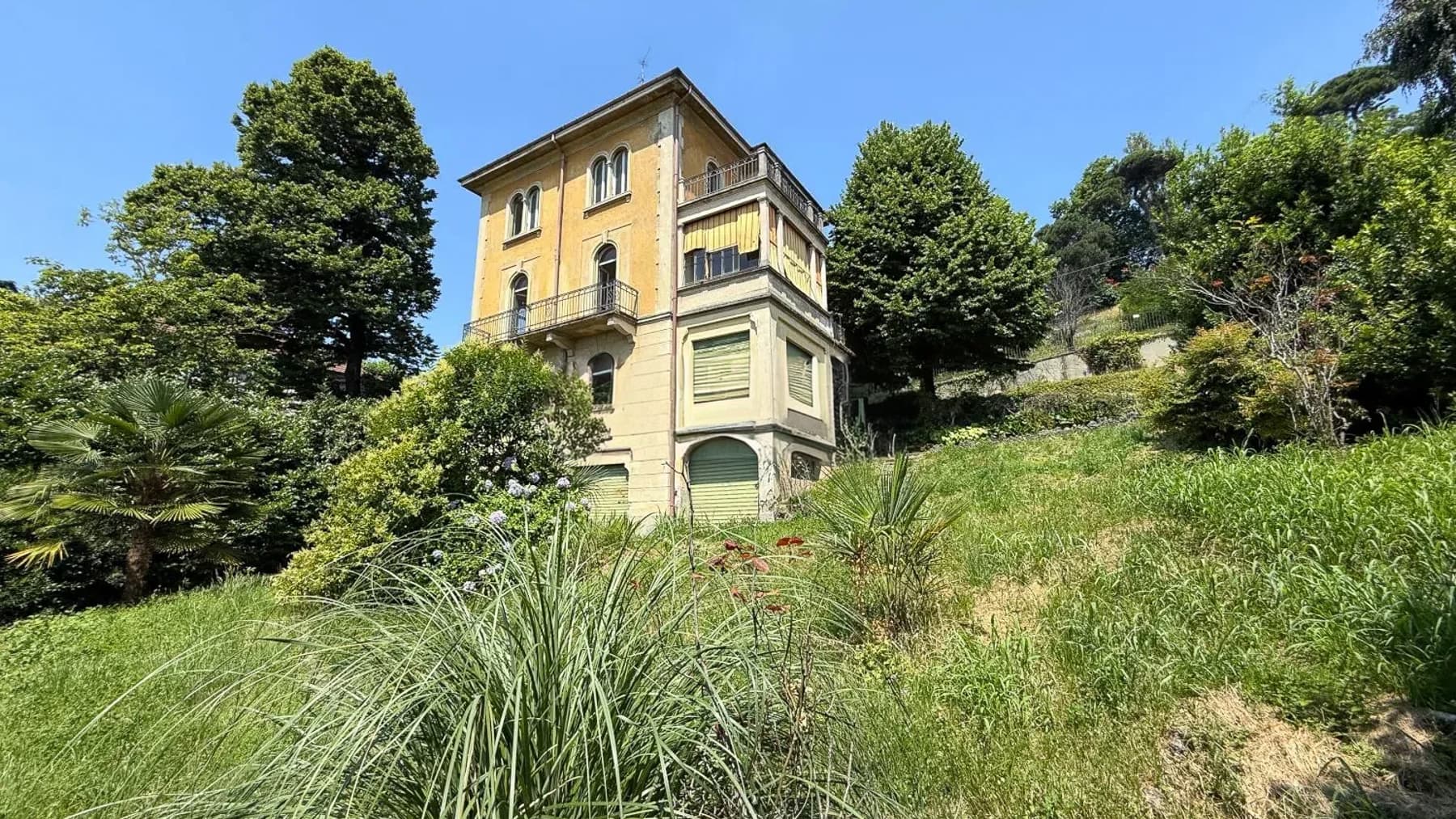 Charming Villa in Inverigo, Lombardy