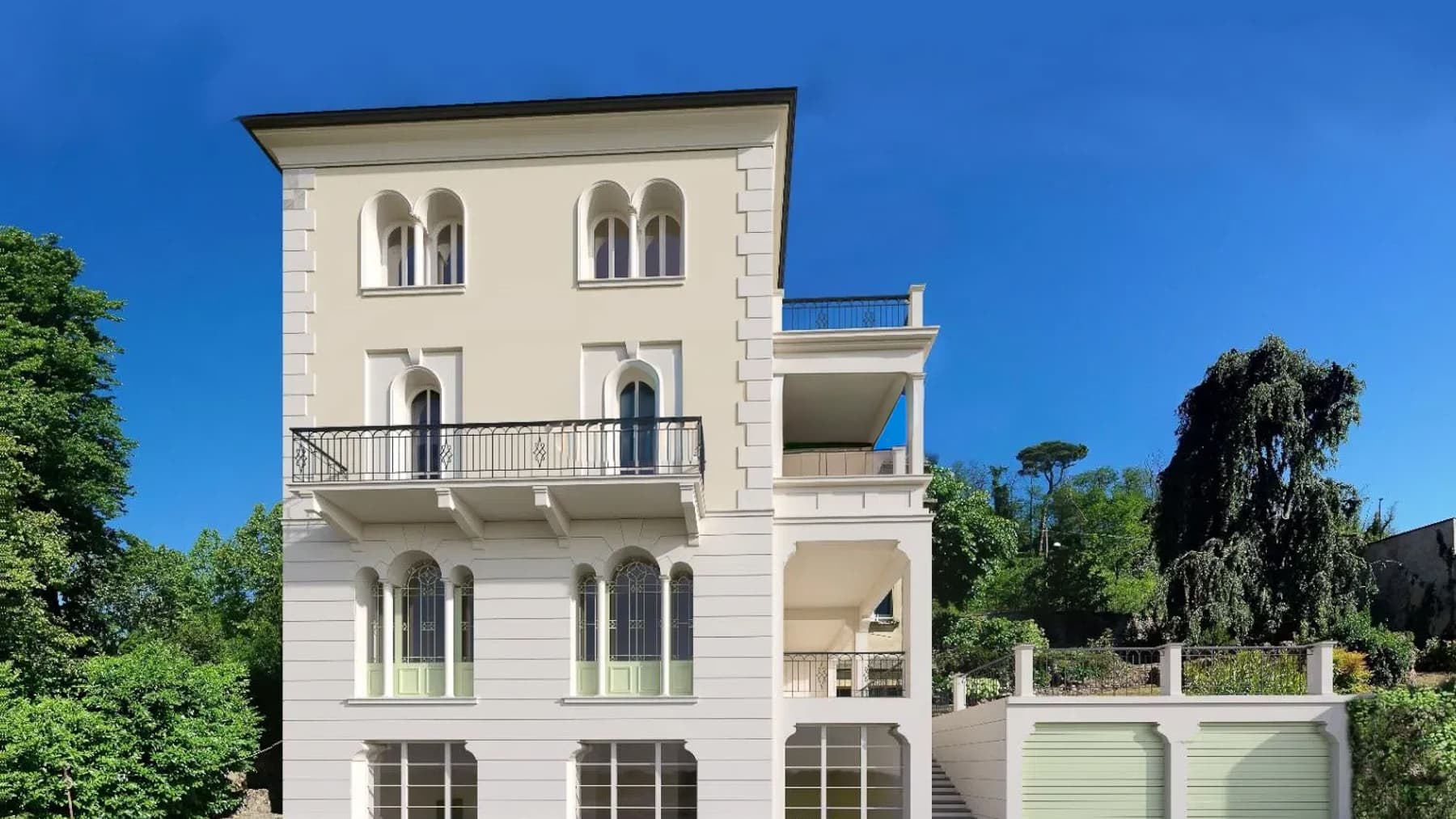 Charming Villa in Inverigo, Lombardy