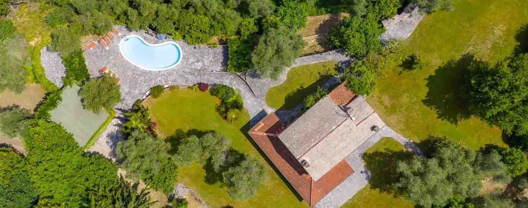 Villa panoramica con piscina a Rapallo, Liguria