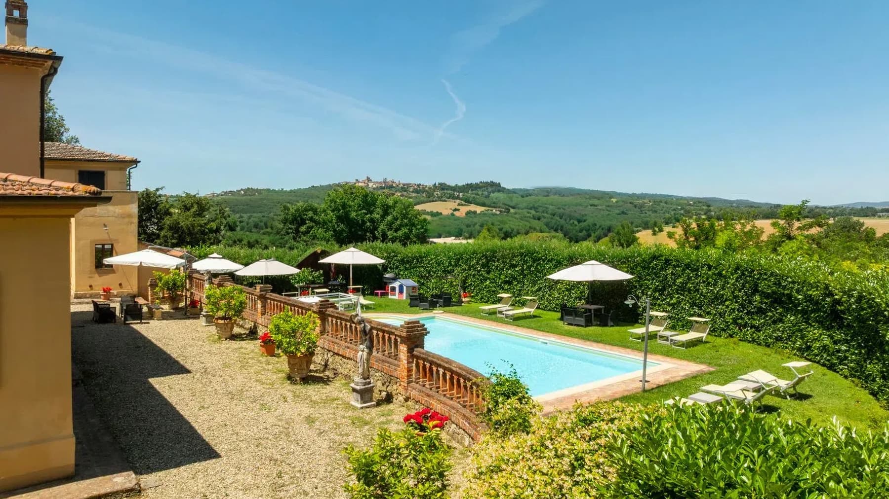 Villa storica con parco e piscine a Foiano della Chiana