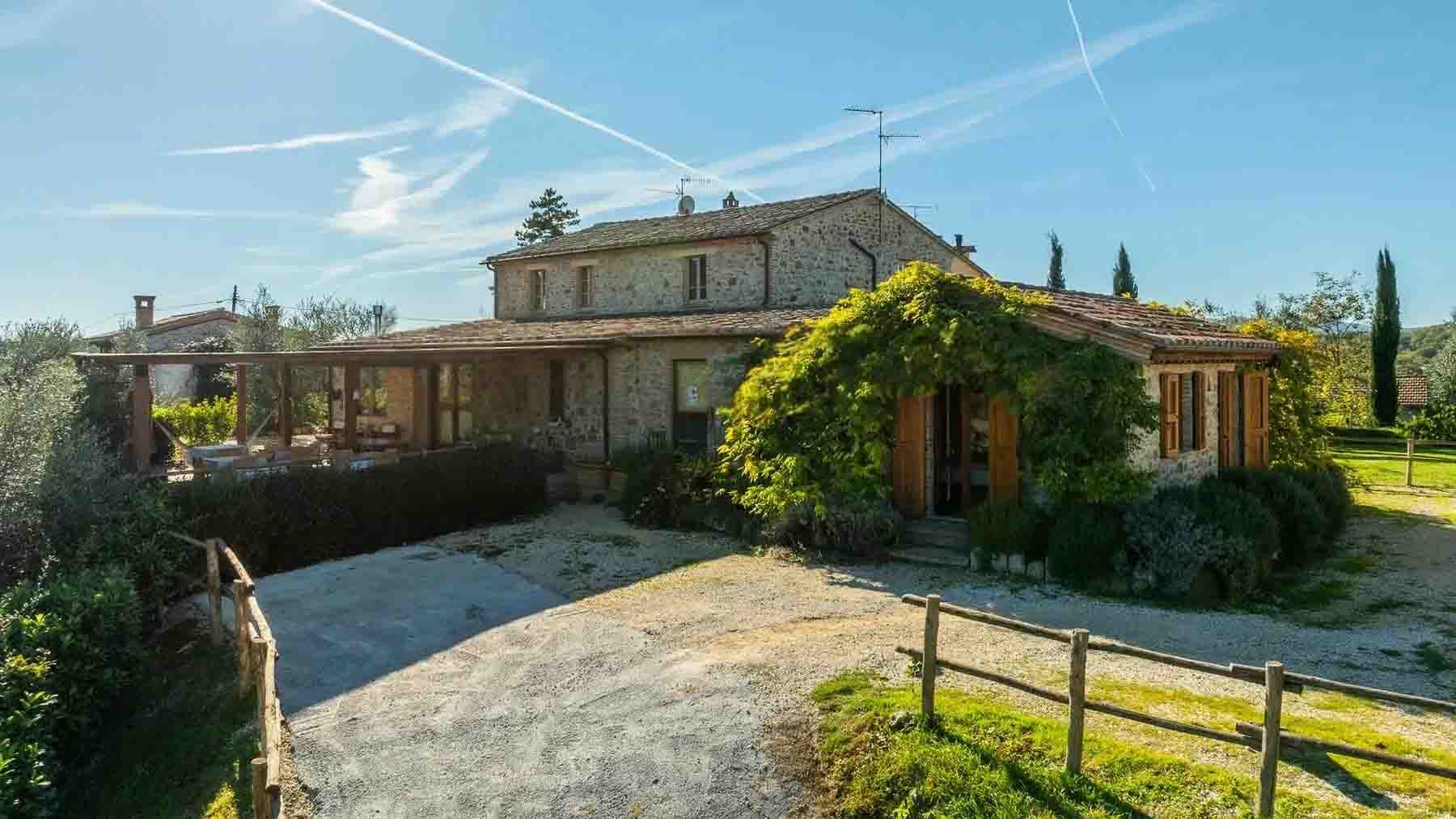 Rustic Country House in Ficulle, Umbria