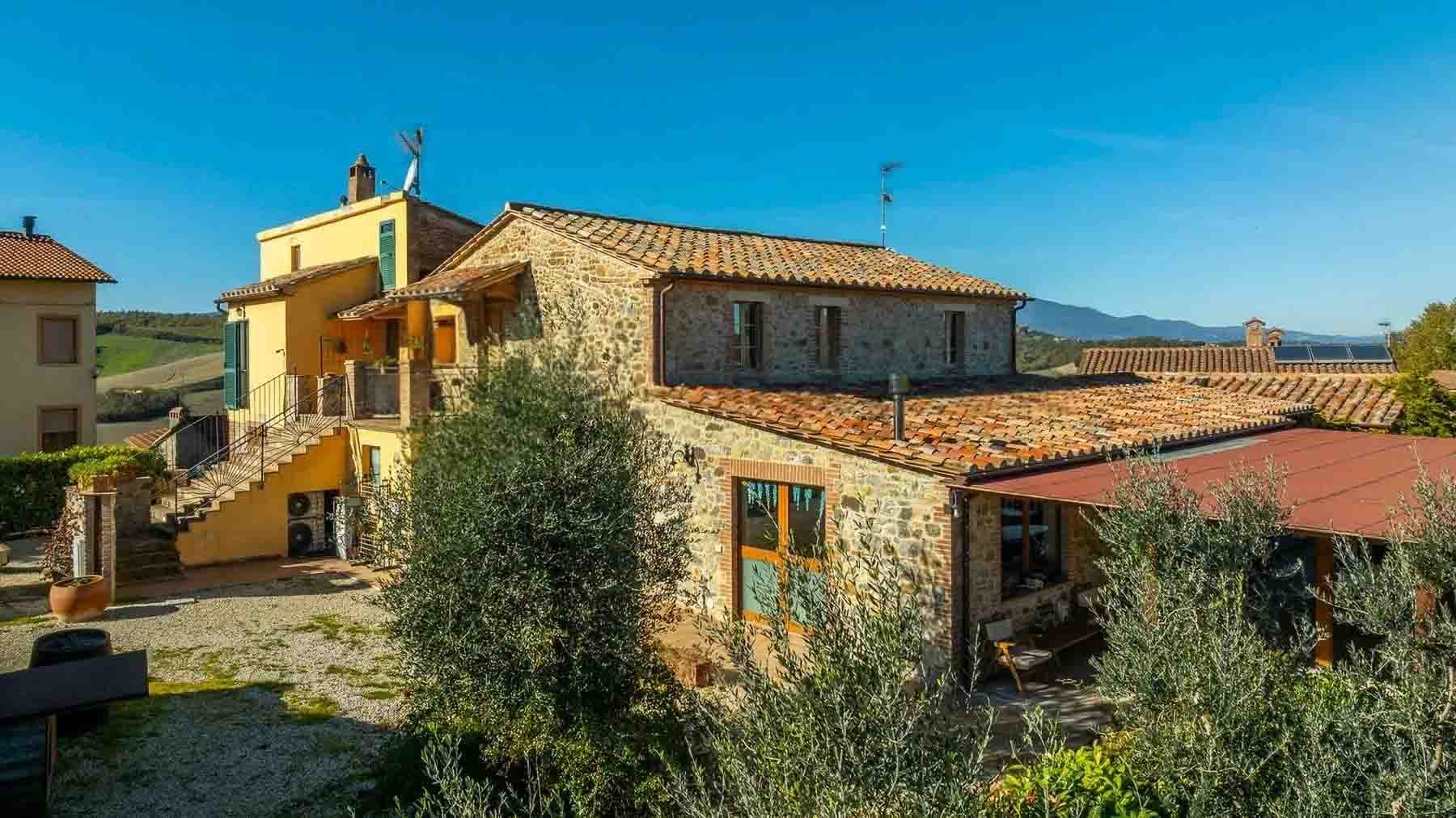 Rustic Country House in Ficulle, Umbria