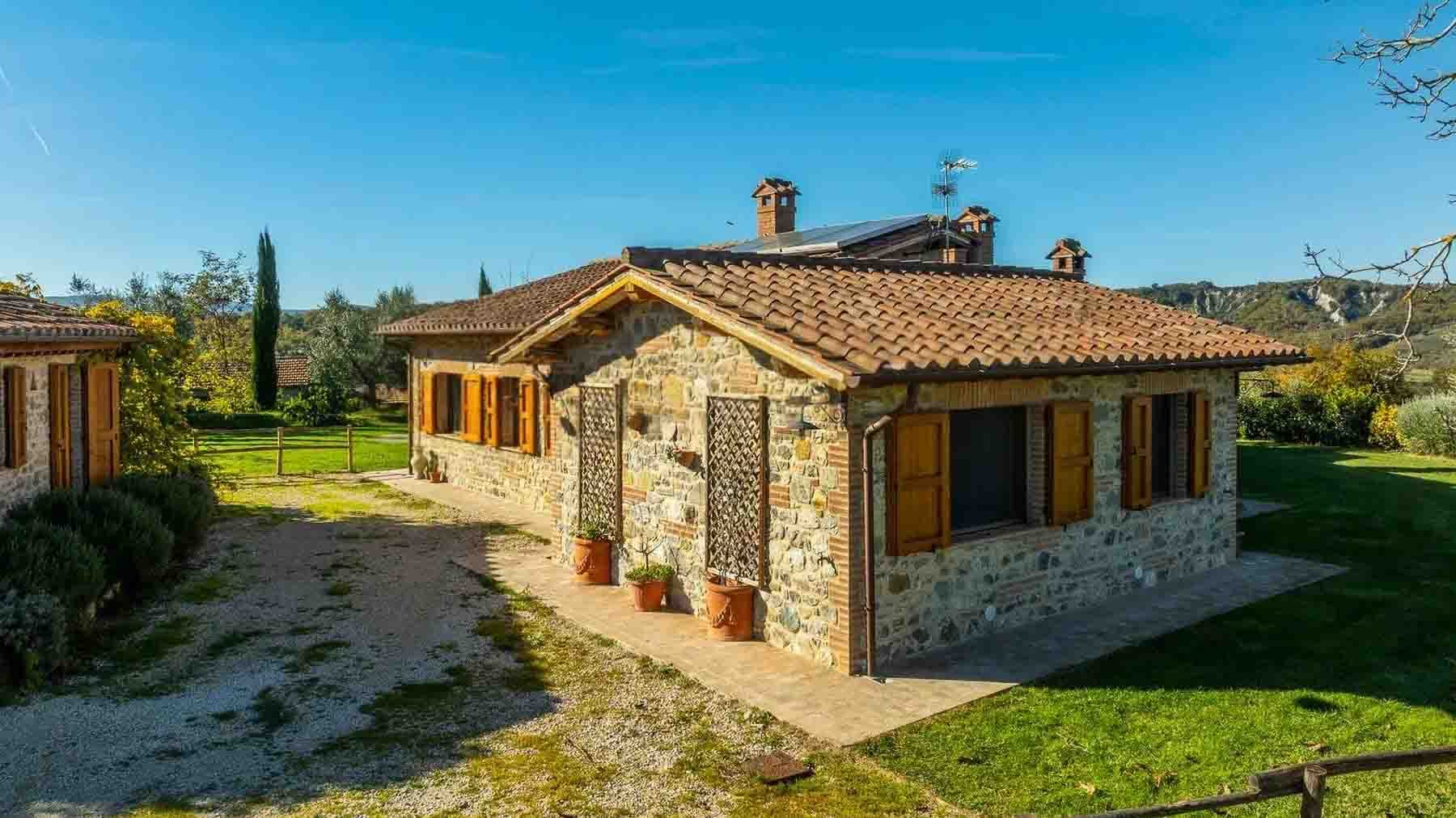 Rustic Country House in Ficulle, Umbria