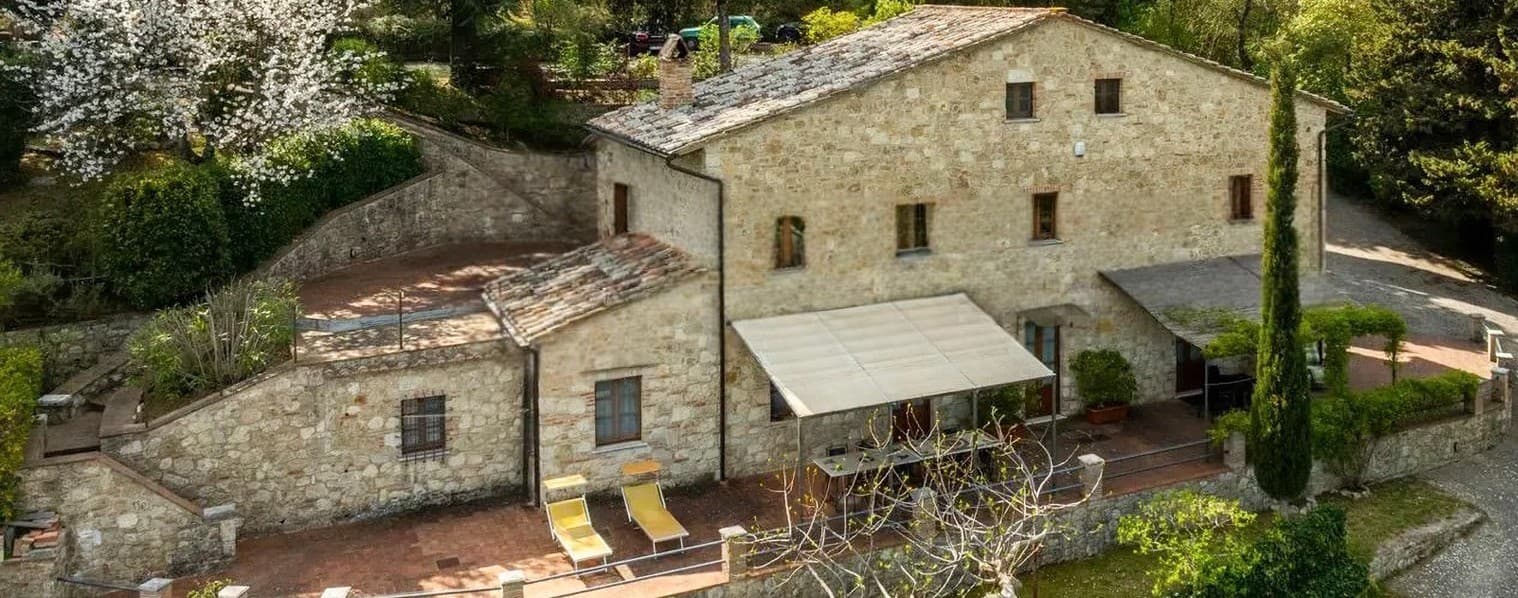 Casale in Toscana, Sarteano: fascino e privacy