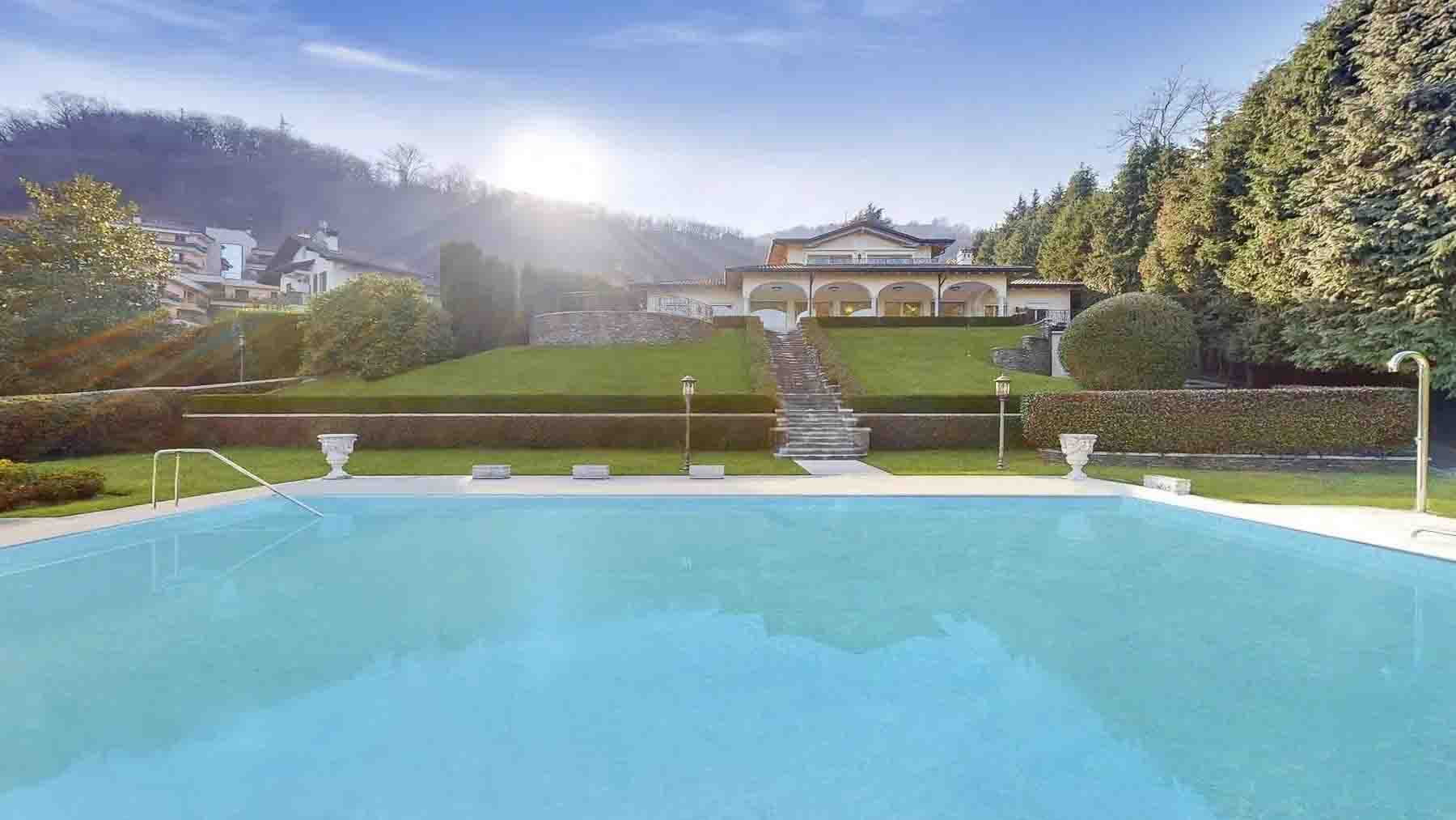 Villa Overlooking Lago Maggiore in Stresa, Piedmont