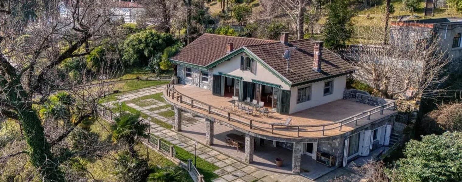Villa elegante a Belgirate con vista sul Lago Maggiore